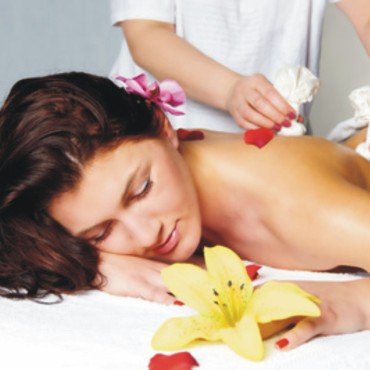 Kräuterstempelmassage