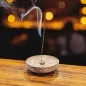 Preview: Räuchergefäß Blume des Lebens Mango-Holz seitlich gesehen mit einem Räucherstäbchen